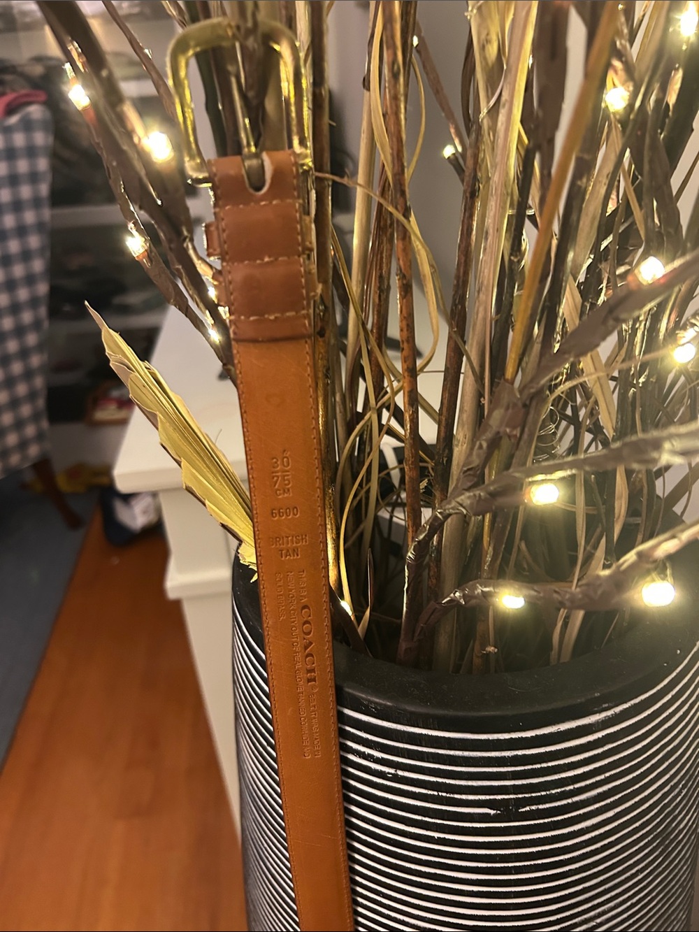 Vintage Unisex Coach British Tan Leather Belt with Brass Buckle - Picture 2 of 5